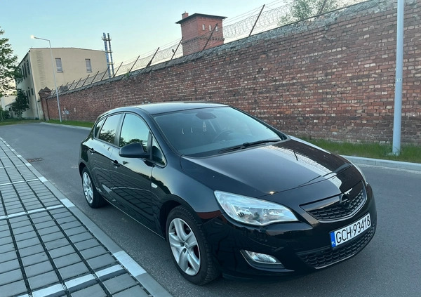 Opel Astra cena 22300 przebieg: 189300, rok produkcji 2010 z Chojnice małe 379